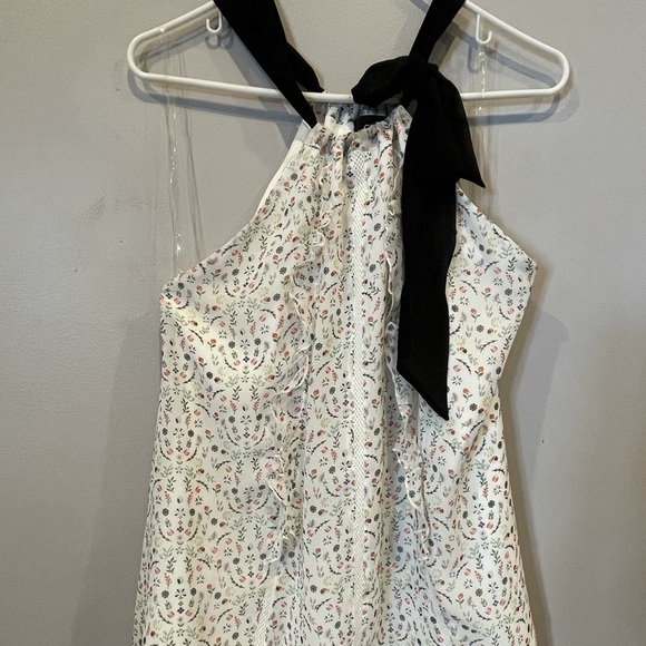 NWT Cynthia Rowley White Floral Halter Style Sleeveless Top Size XS - Picture 3 of 9